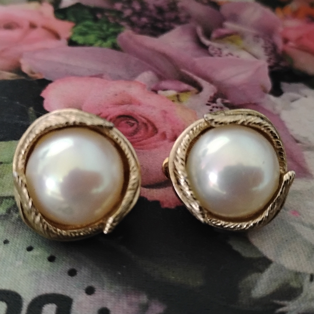 ❤️Vintage CINER Pearl Clip On Earrings